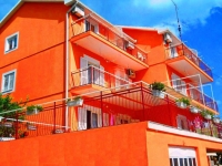 APARTMANI I SOBE MARIC IGALO