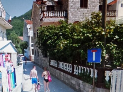 Jednosoban stan u zgradi pored mora Baošići