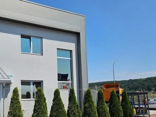 Paun - smestaj za radnike Leskovac Leskovac